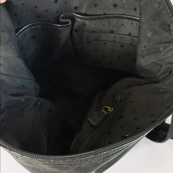 FOSSLI Leather Crossbody Bag - Picture 8 of 10